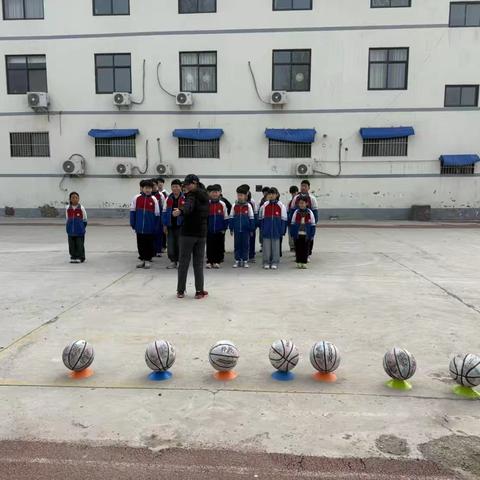 以体树人 研思共进——安阳市自由路小学教育集团陶家营校区开展教研活动纪实