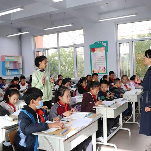 教学视导促成长 且行且思满庭芳 ——成吉思汗街小学迎接新城区教育教学视导