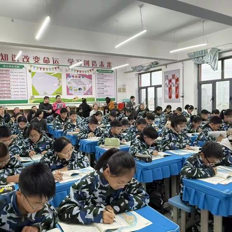 政史地组“新教师展示汇报·专业促成长”研讨活动