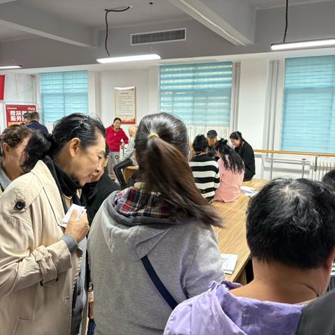 情暖社区，健康护航——曲江街道春临社区联合共建单位西安市精神卫生中心免费开展身心健康活动