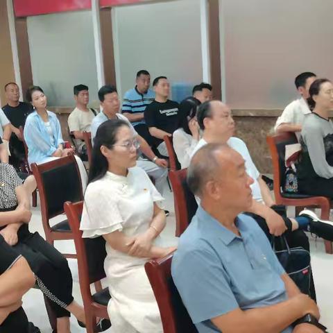 中共邯郸市平调落子剧团党支部开展“学习身边榜样 汲取奋进力量”7月主题党日活动