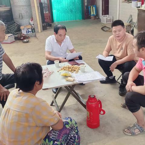 羌白镇开展特殊困难老年人、散居孤儿等困难群众探访行动