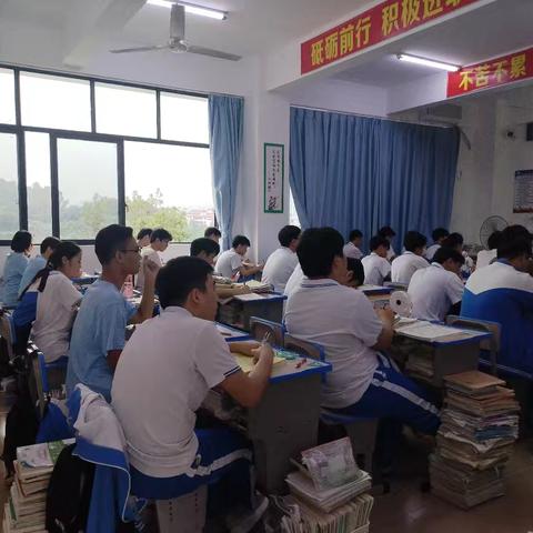 缅怀杨振宁先生，传承科学家精神