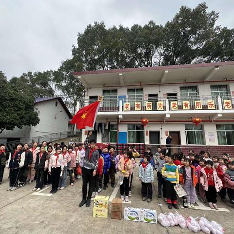 三月学雷锋，情暖敬老院 ——朱亭小学学雷锋志愿活动