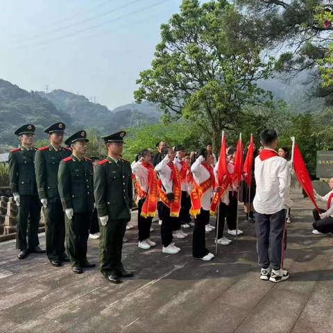 传承英烈精神，争当新时代好队员 — —“我们的节日·清明节”主题活动