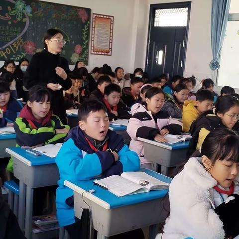 研韵飘香香如故，石阶而上提质量。欢迎走进宁陵县育华园学校四年级语文尤书华老师的公开课，开启研学之旅———《为中华之崛起而读书》