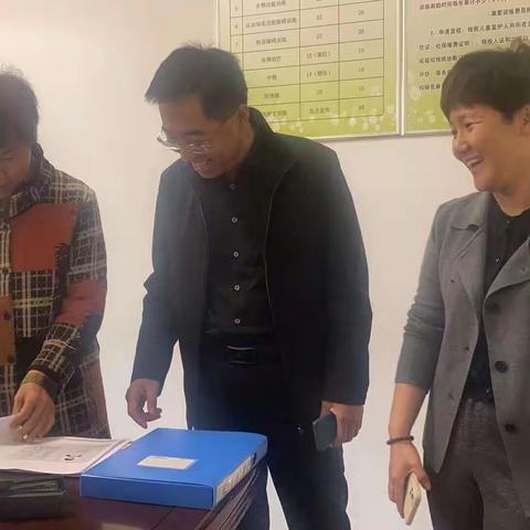 冬日暖阳，为爱前行