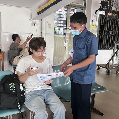 定安县交通运输局开展生活垃圾分类宣传活动