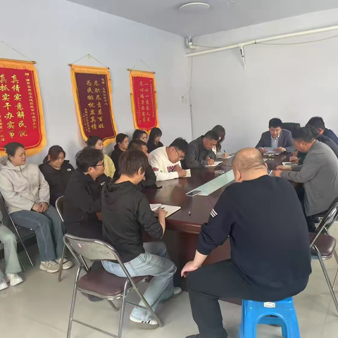 凝心聚力齐攻坚  筑牢防线保平安 ——县征收中心开展社区楼宇“大清扫、大排查、大整治”活动