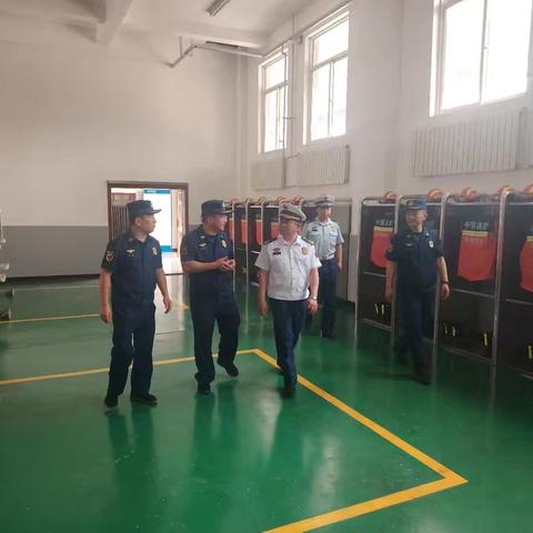 总队陈兆益政委一行到岐山大队检查指导重点工作