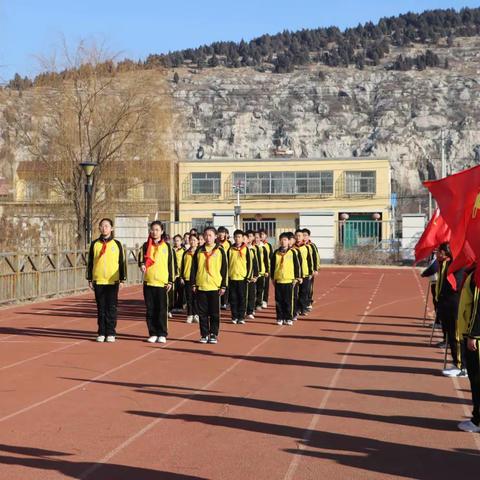 【仪式教育】安全事项记心间，平安快乐度寒假 ——梁山县第一实验小学教育集团（五实小校区）主题升旗仪式