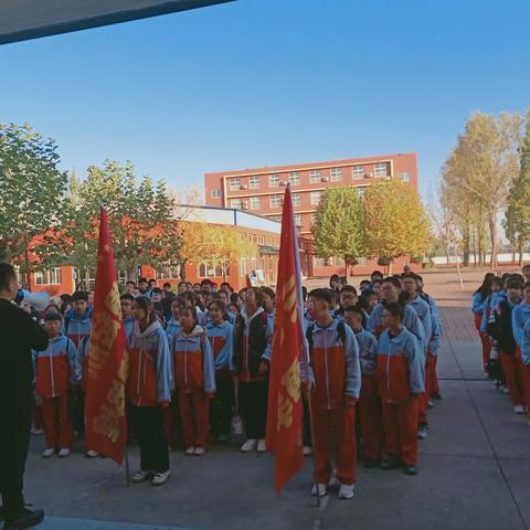 "踏寻先辈足迹，传承红色精神"            一记大安中学七年级羊山红色教育基地研学活动