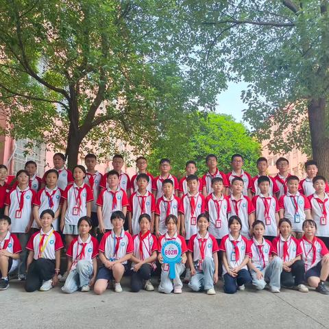 同心筑梦，向美而行