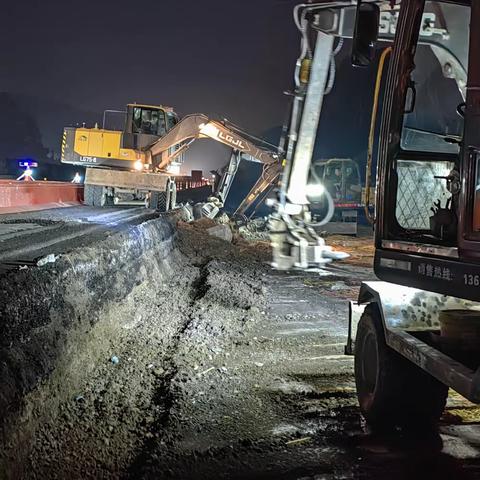 大干不负韶华 快干抢出进度——甬台温高速公路新增鳌江互通工程拼宽段建设如火如荼