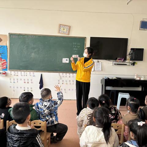 萌娃逛超市—郏县新城幼儿园大九班社会实践活动