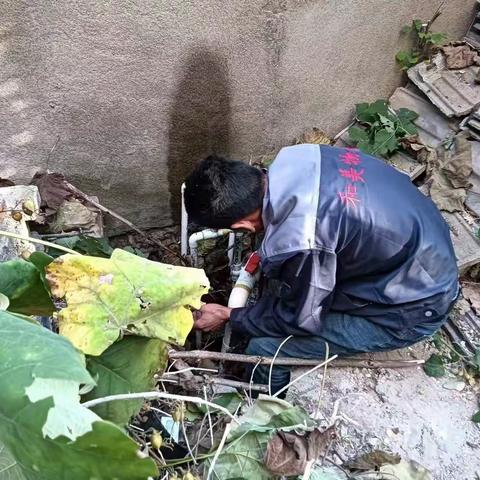 榆山街道翠屏社区：红色物业“心”服务，点亮居民新生活