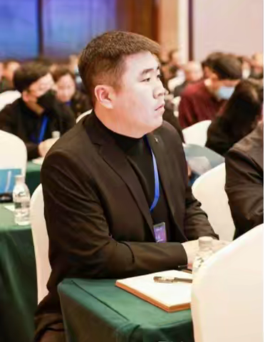 师德师风建设先进事迹报告篇 不负热爱 不辍耕耘 一一肇源县蒙古中学 吴文峰