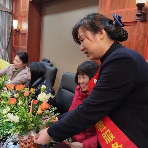 金华分行营业部开展形式多样的 反诈宣传主题活动