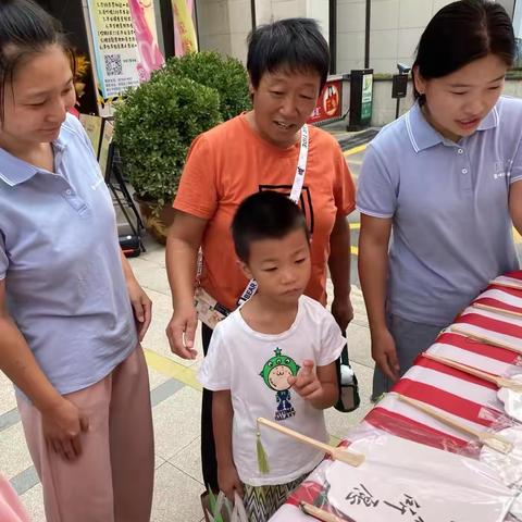 【振头街道】新礼华府社区开展“五彩斑斓庆中秋”活动