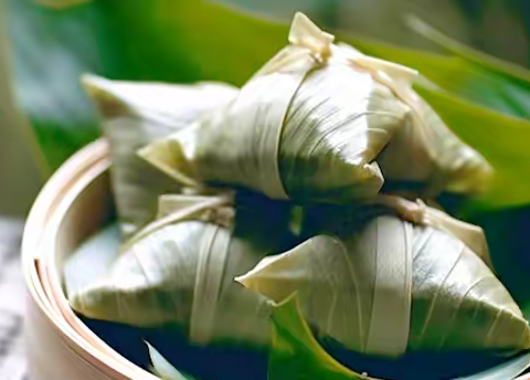 相邸岳河联办小学组织开展“弘扬传统文化 传承端午情怀”主题实践活动