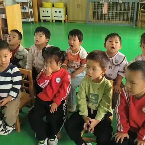 汀罗镇第二幼儿园小班一周工作纪实（10.14～10.18）