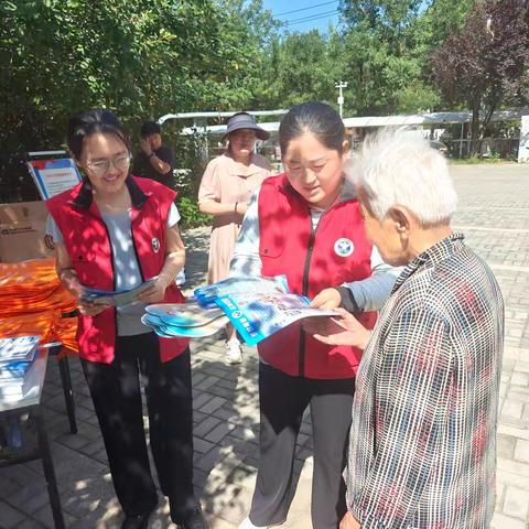 【槐荫禁毒】国防教育进社区 宣传禁毒筑防线