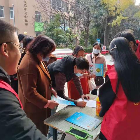 古渡街道华泰社区 垃圾分类始于心，绿色生活我先行