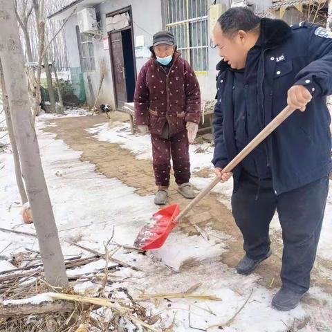 考城镇：平安办组织清雪行动暖人心