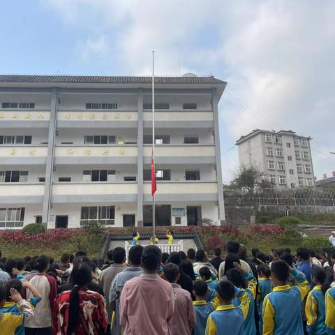 用户17117419的简篇