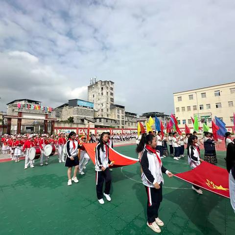 快乐六一   童心飞扬 ——利川市东城城南小学庆六一文艺汇演