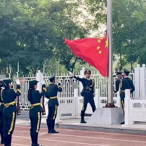 灵武市职业技术学校“积极备考 诚信应考”主题升旗仪式