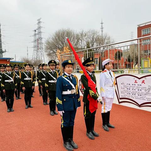 “龙光焕发新学期，春暖花开向未来”         ——城北区马坊小学开学典礼活动