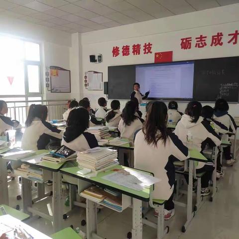 理论支持，实战引领——23秋会计事务（3+2）班组织开展消防演习学习消防演习学习消防知识培训