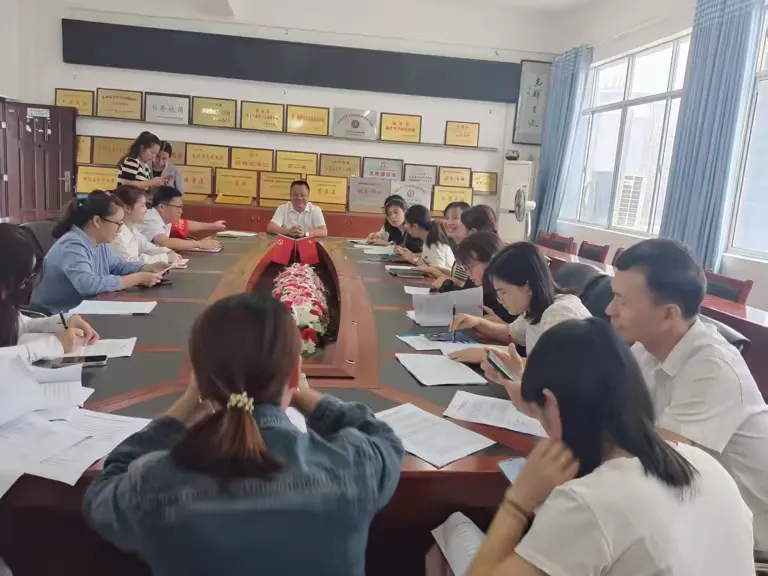 简篇-教以潜心,研以致远——2023年下期舜德小学英语教研组活动