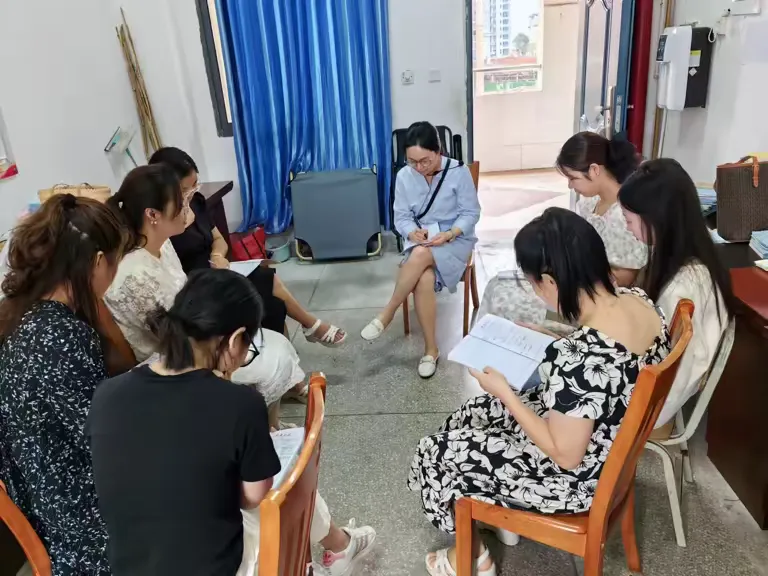 简篇-教以潜心,研以致远——2023年下期舜德小学英语教研组活动