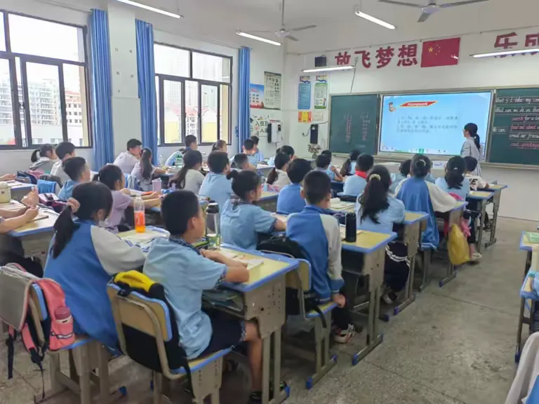 简篇-教以潜心,研以致远——2023年下期舜德小学英语教研组活动
