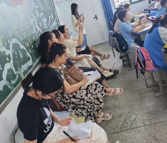 简篇-教以潜心,研以致远——2023年下期舜德小学英语教研组活动
