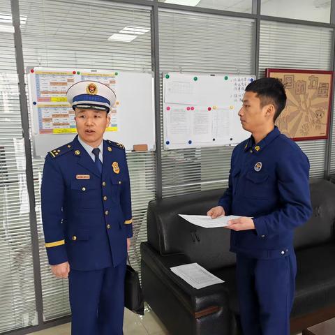 总队下沉帮扶组深入莲湖大队枣园北路消防站指导检查工作