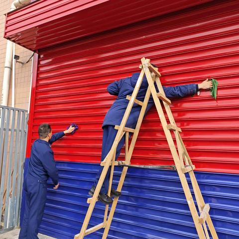 枣园北路政府专职消防救援站开展节前卫生大扫除活动