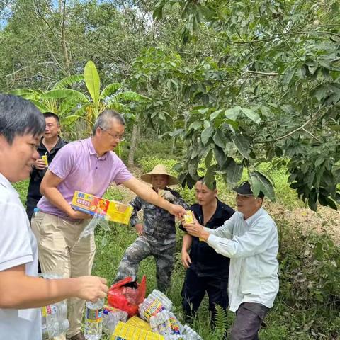 灾后重建显当担 工会慰问暖人心——海胶集团金鸡岭分公司