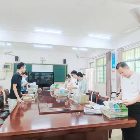 【渡远天涯·教研】常规细检，匠心致远——三亚市天涯区天涯小学教育集团（天涯小学、天涯小学道德校区）2024——2025学年度第二学期数学组第十周教研活动