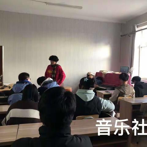 社团就如同一曲美妙的乐章，它使我们的学校生活更加精彩。