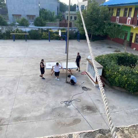 临近开学，西芦氏学校发现学校存在部分安全隐患。校长和会计慎重思考，排查安全问题，做出以下措施：