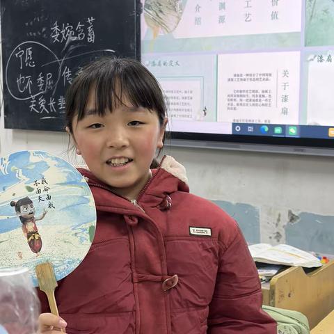 团扇文化进校园：非遗传承与童真童趣的碰撞