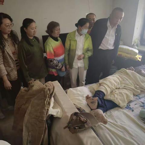 【抚顺街道】情暖中秋 爱满人间 —道里区残联开展中秋慰问抚顺社区残疾人活动