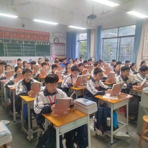 携手同行，共赴新程 202班2025年下期末总结