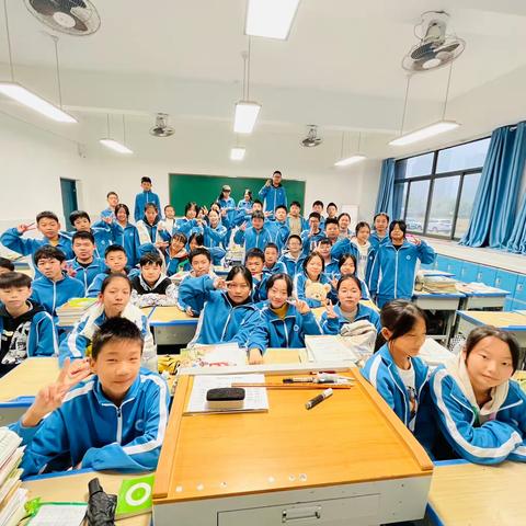 不负秋日好时光，快乐研学促成长——问津中学七年级研学旅行活动纪实（一）