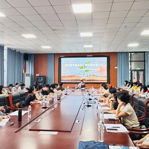 沐苗乡教研清风，贯通小初语文课堂｜2026麻阳青年教师成长营第三天语文学科专题纪实