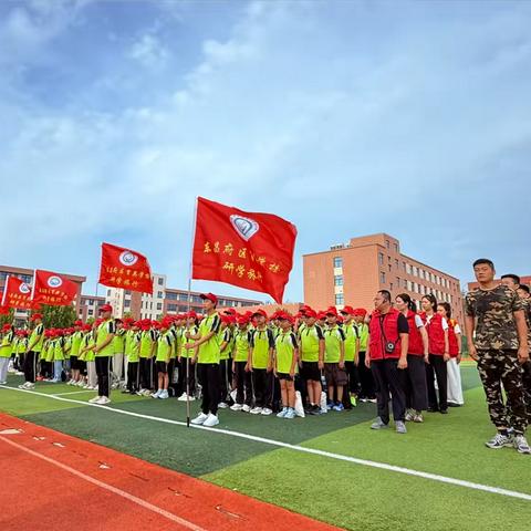 【聊城日报社小记者发展中心承办·聊城市东昌府区育英学校·研学旅行】七年级1班·感受科技魅力·探访省博文化