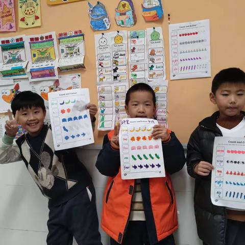 英语手工第七课 Count and colour.